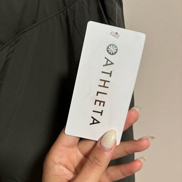 NWT Athleta Brooklyn Ankle Pant/Jogger Featherweight Fabric Olive Green- Size 18 - Picture 5 of 10